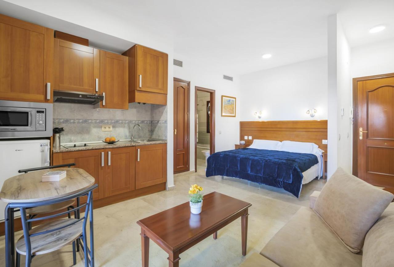 Don Juan Beach Resort Estepona Extérieur photo